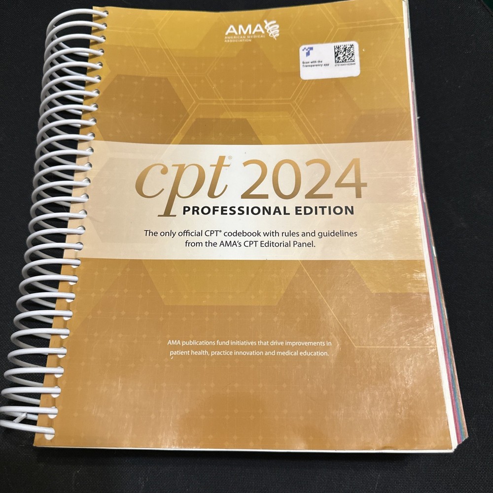 CPT Professional 2024 – Spiral-bound, by American Medical Association Good