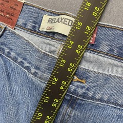 Vintage Levis 550 Jeans Mens 42×32 Light Blue Wash Relaxed Fit Tapered Denim