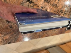 Conceptual Physics – 12th edition -Hardcover Paul Hewitt- Acceptable