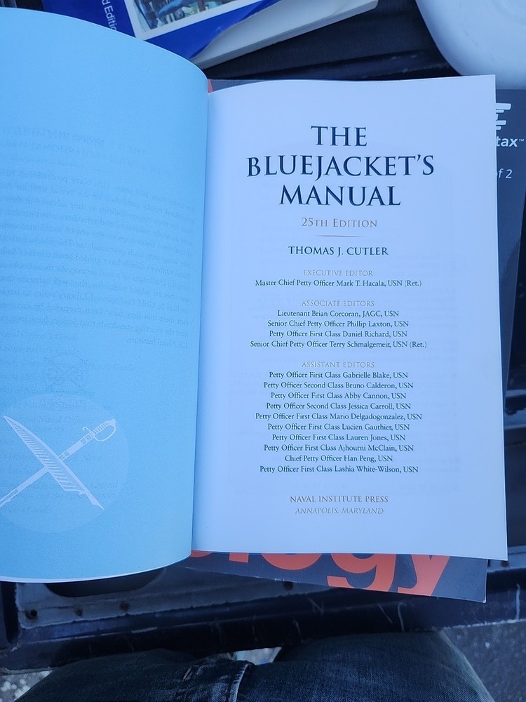 The Bluejacket’s Manual 25th Edition Cutler, Thomas J. Softcover 9781612519746