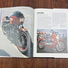 Harley-Davidson : A Worldwide Love Affair And The Legend Two Book Bundle