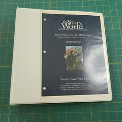 The Story of the World: Activity Book 2 The Middle Ages (Binder)